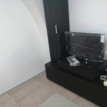 Newly Two Bedroom סקופיה