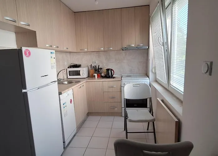 Newly Two Bedroom * סקופיה